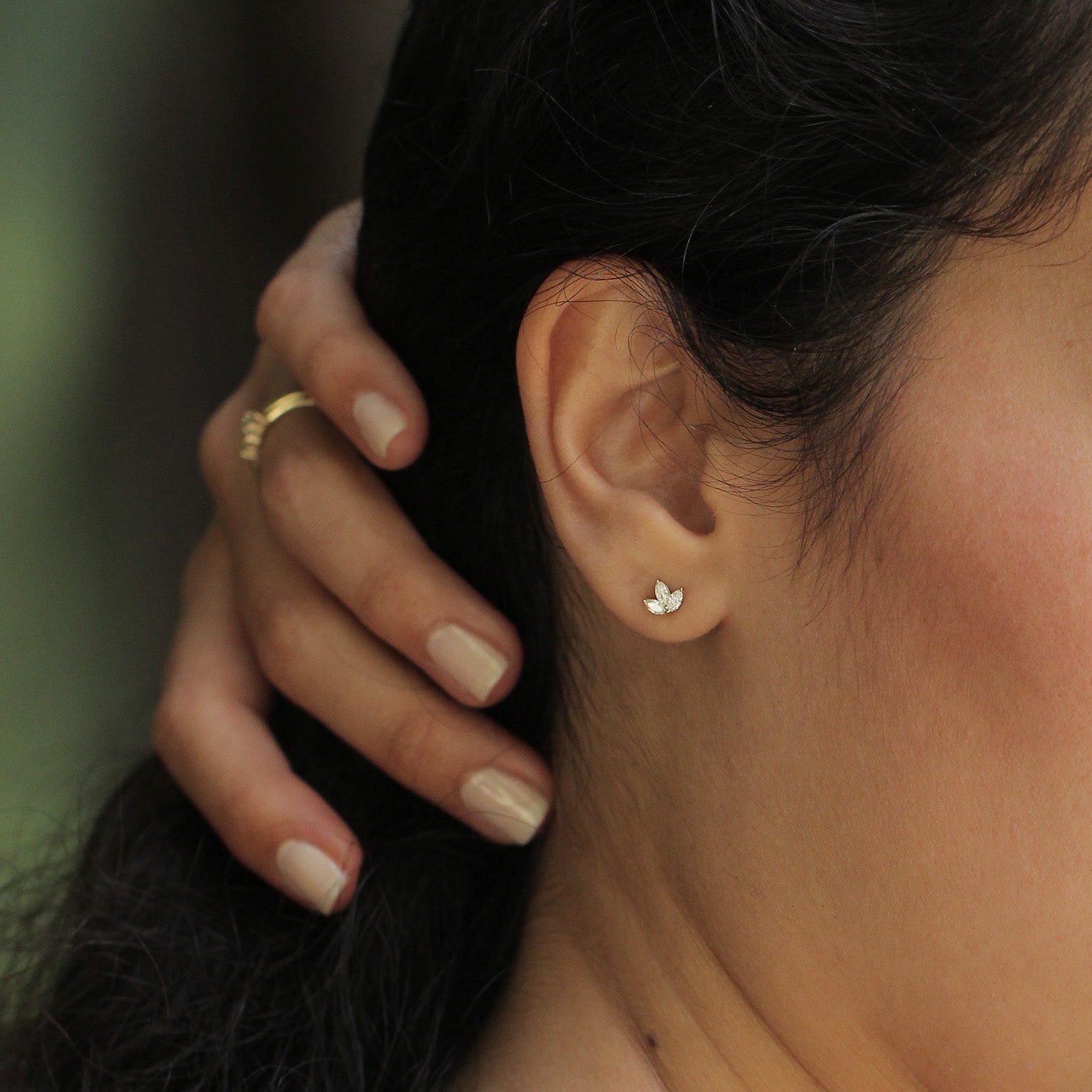 עגיל פרנסואז יהלומים לבנים