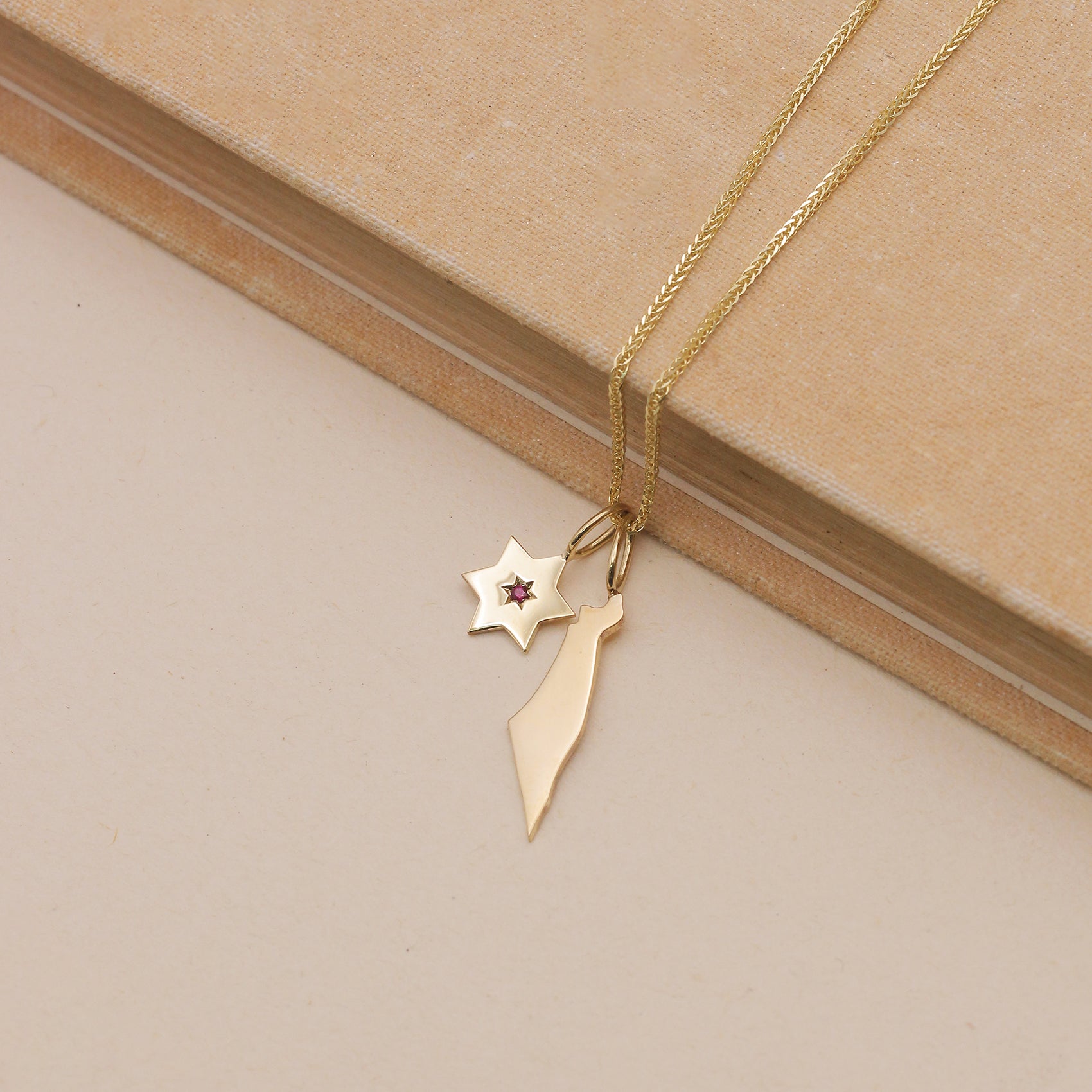 תליון ארץ ישראל