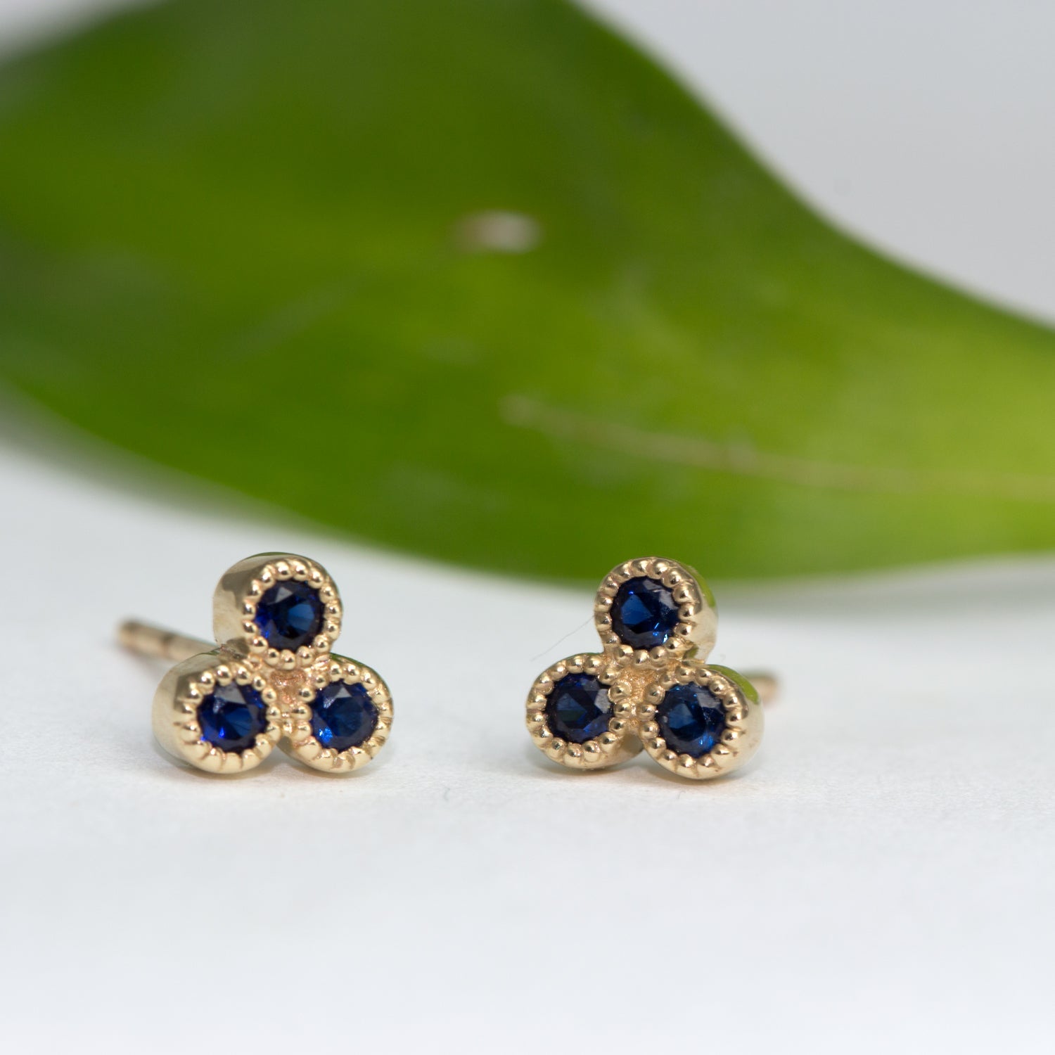 עגיל הנרייטה ספיר