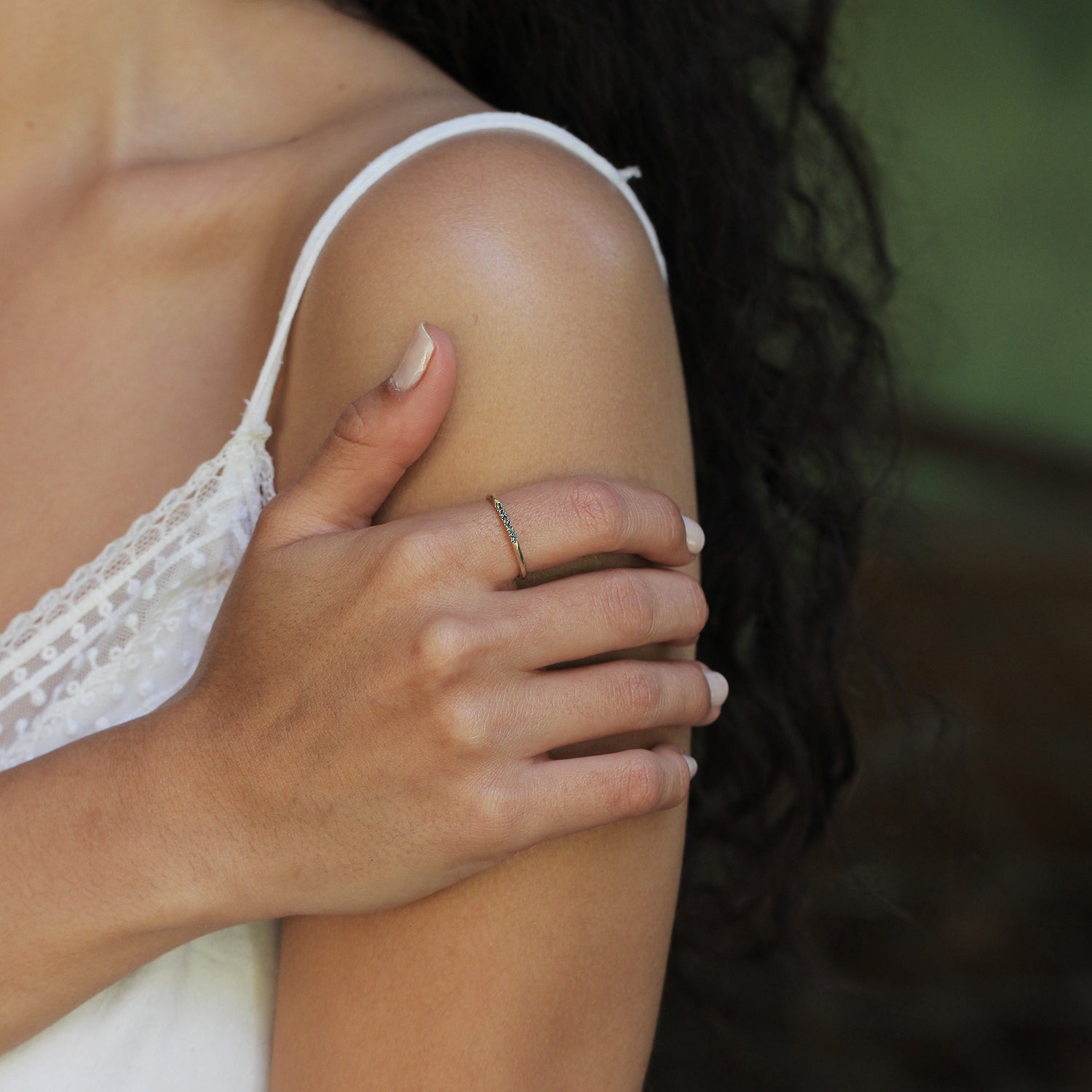 טבעת קלי עם בלו טופז לונדון