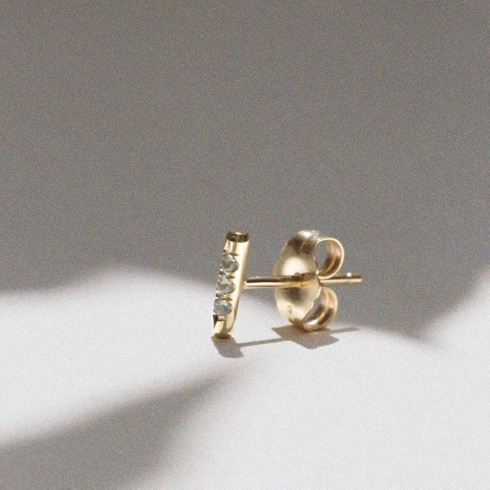 עגיל ואלרי עם אקוומרין