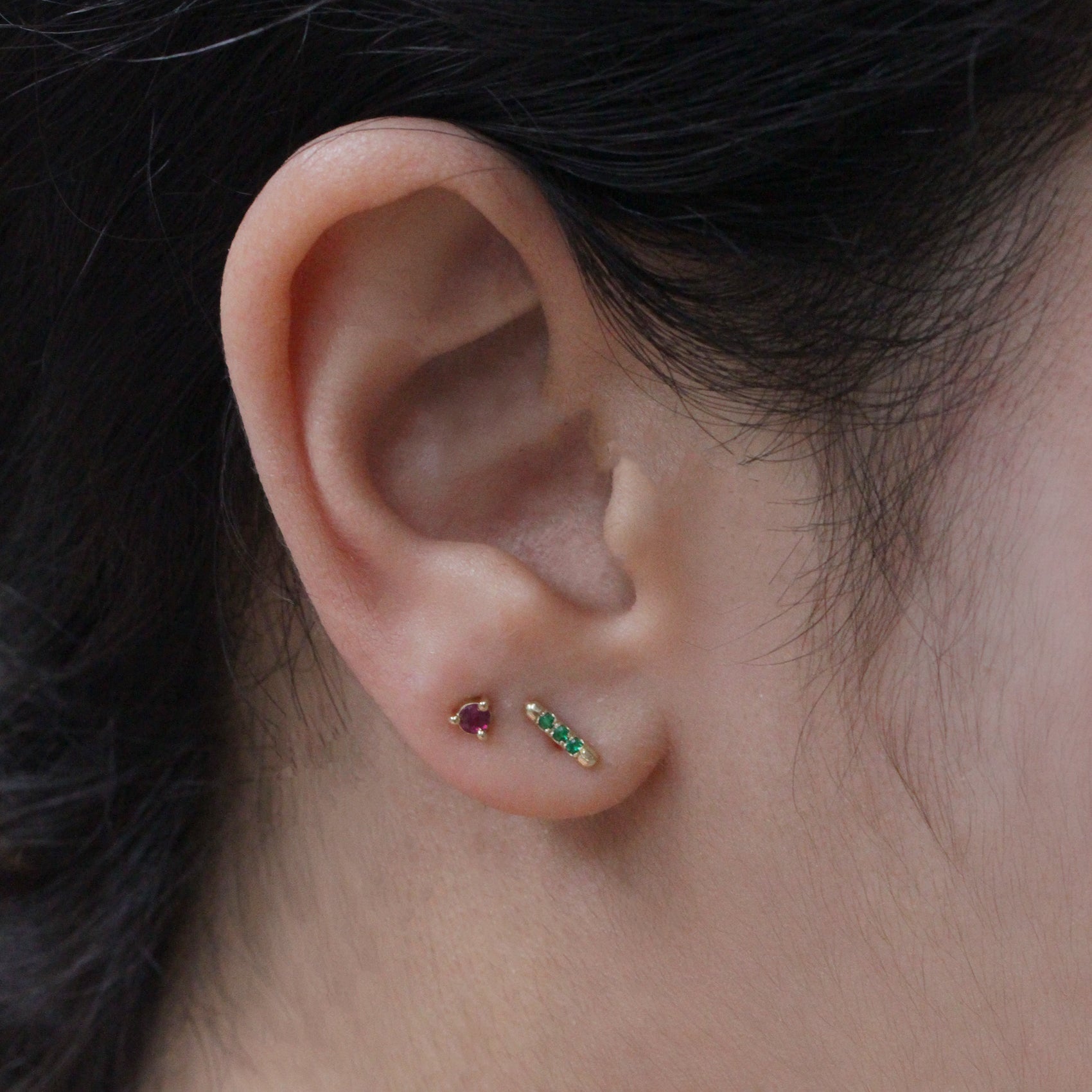 עגיל ואלרי עם אמרלד