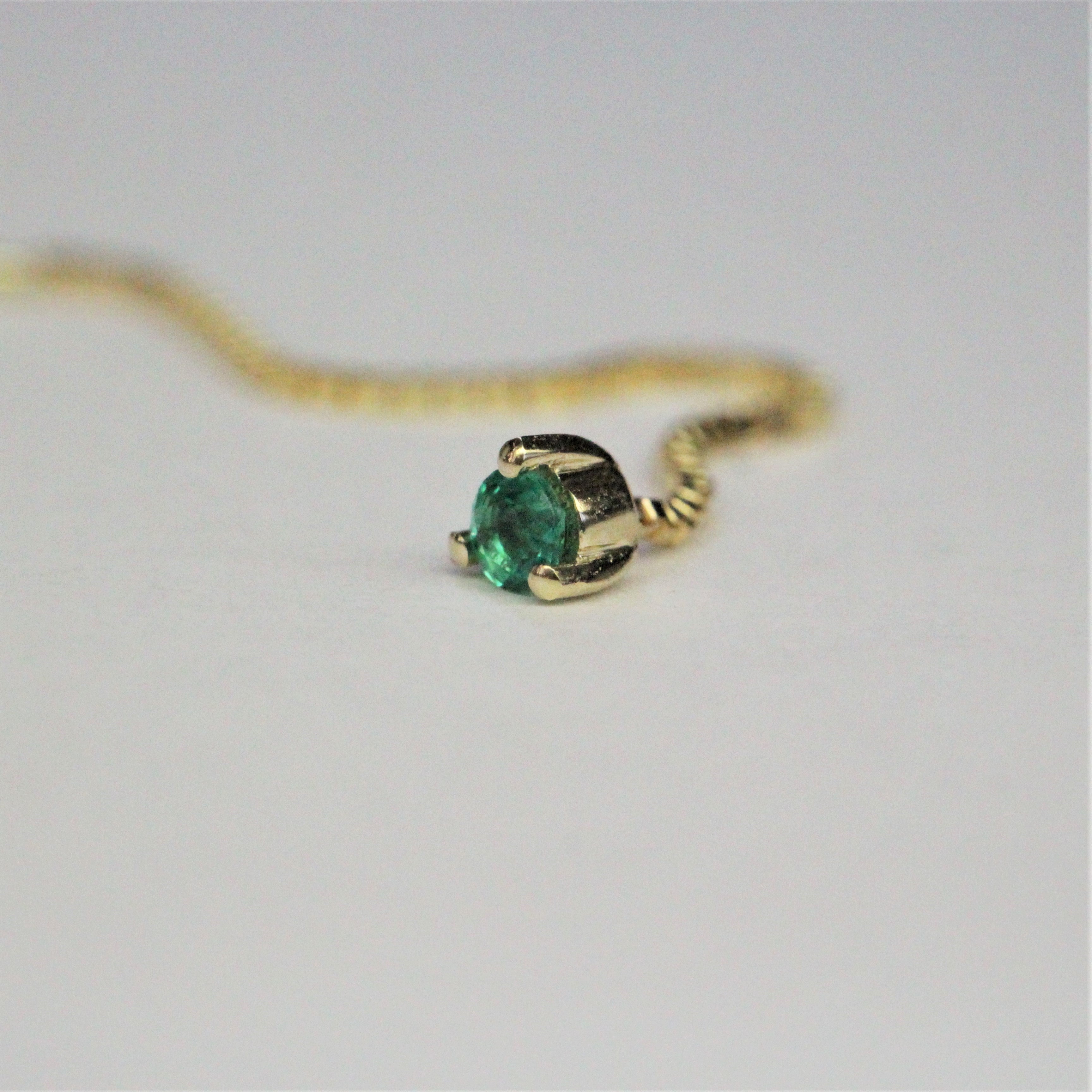 עגיל נוני אמרלד