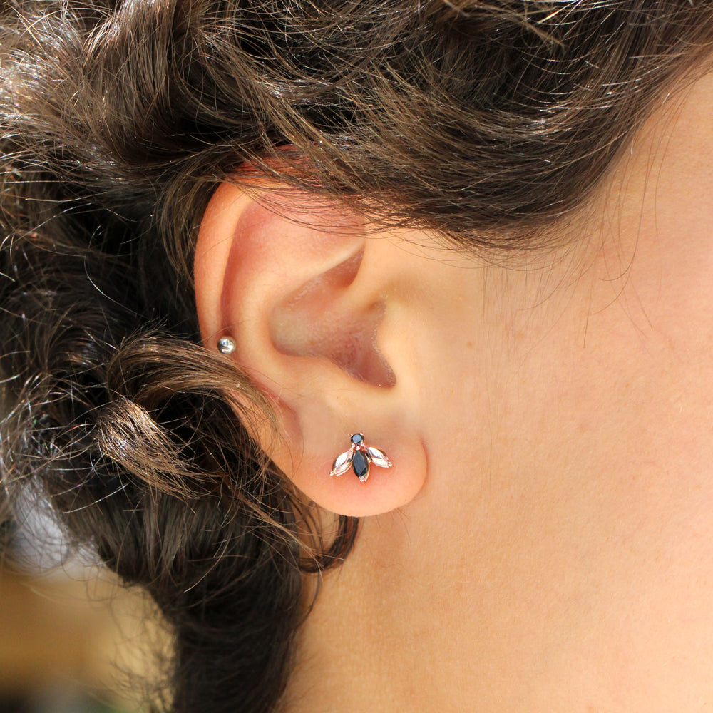 עגיל פאולין יהלומים שחורים