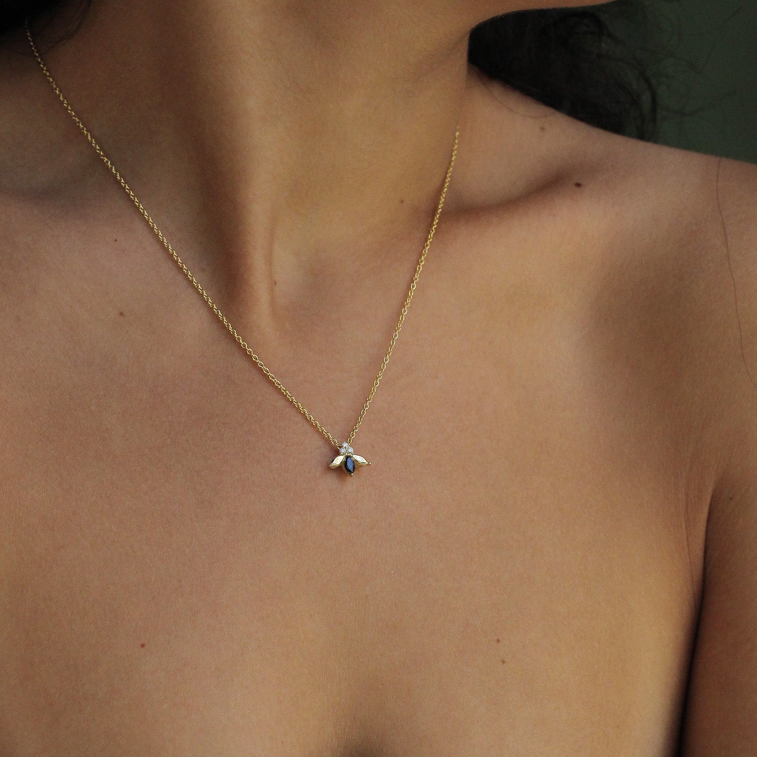 שרשרת ז'אן פואסון יהלומים שחורים ולבנים