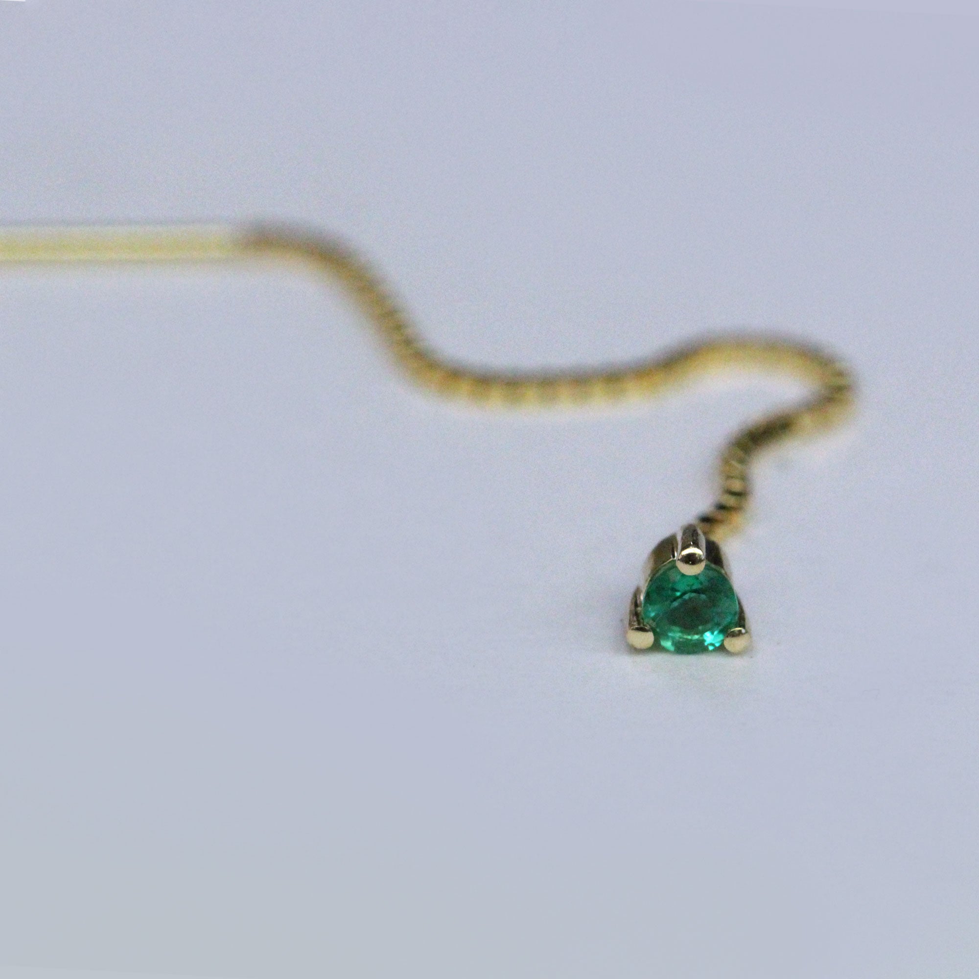 עגיל נוני אמרלד