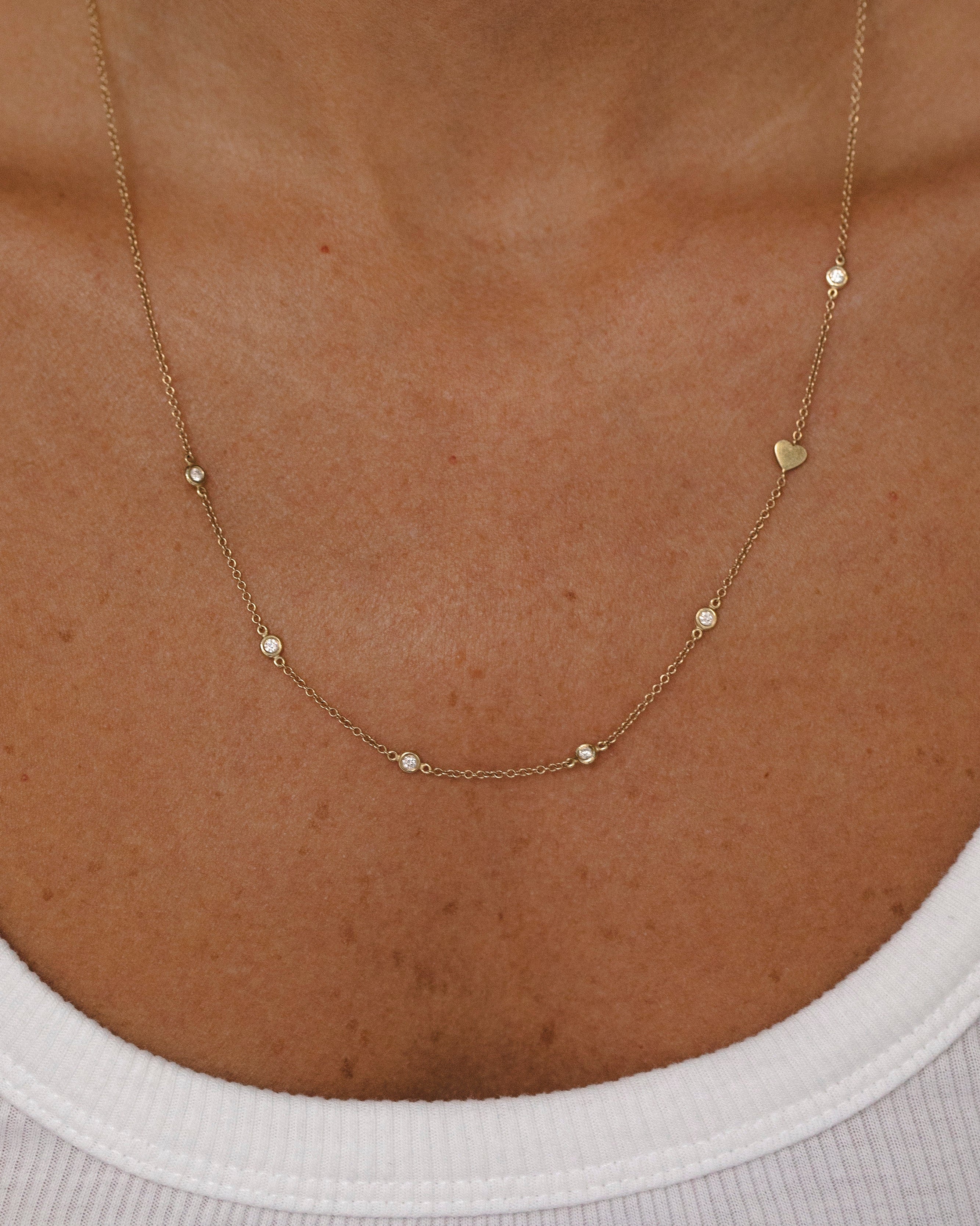 שרשרת אלכס 6 יהלומים בתוספת לב