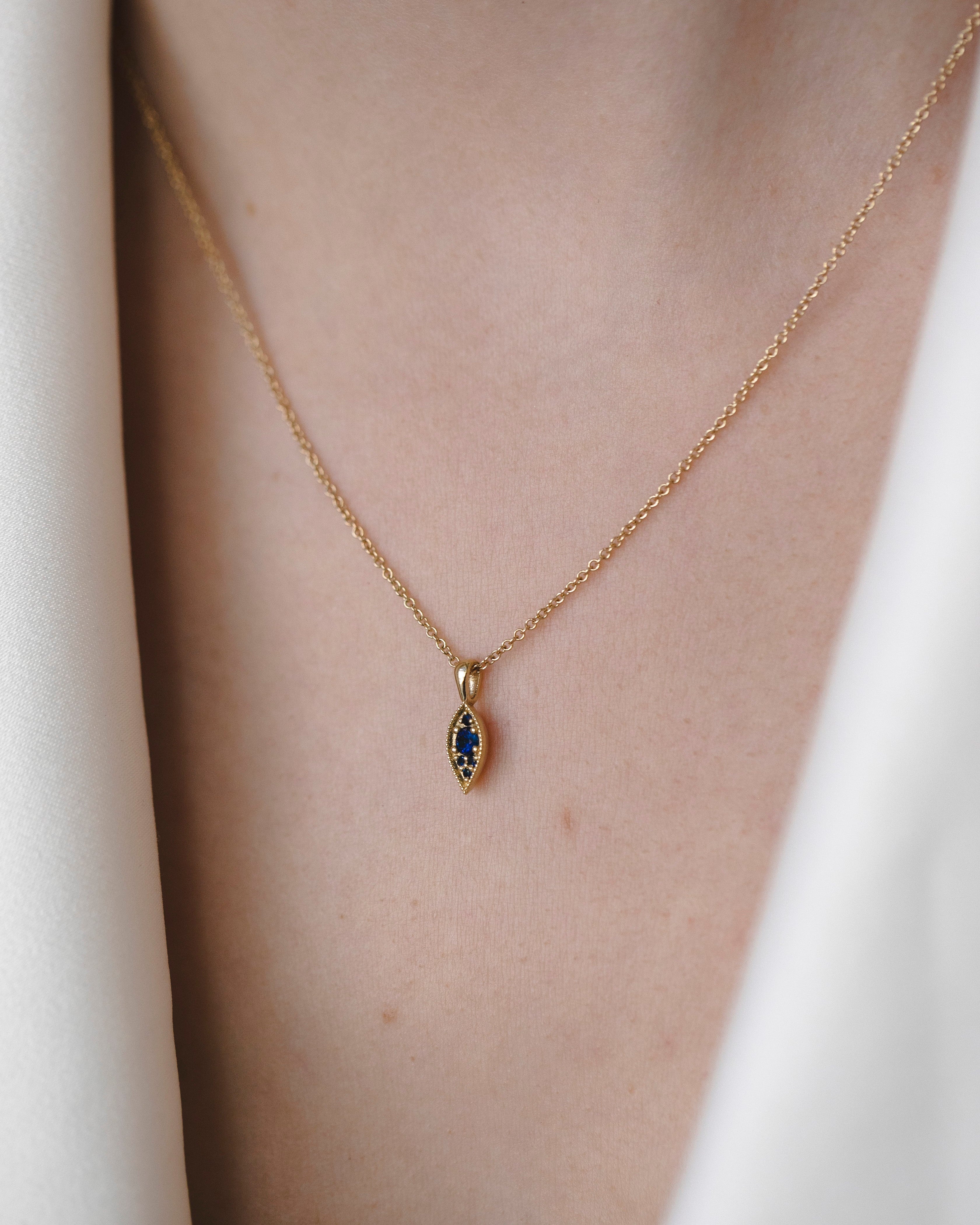 שרשרת ג׳יין עם ספירים