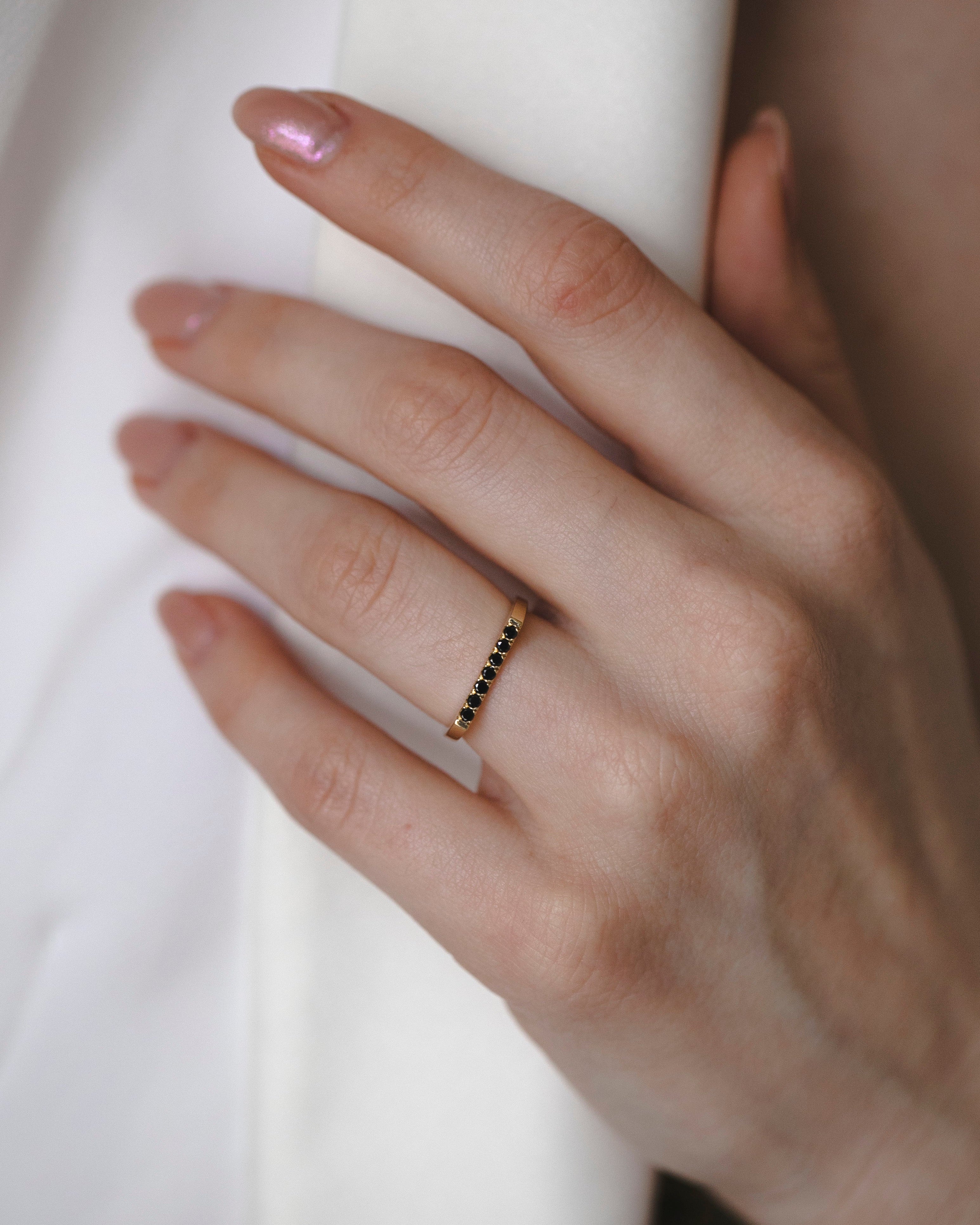 טבעת קארי יהלומים שחורים