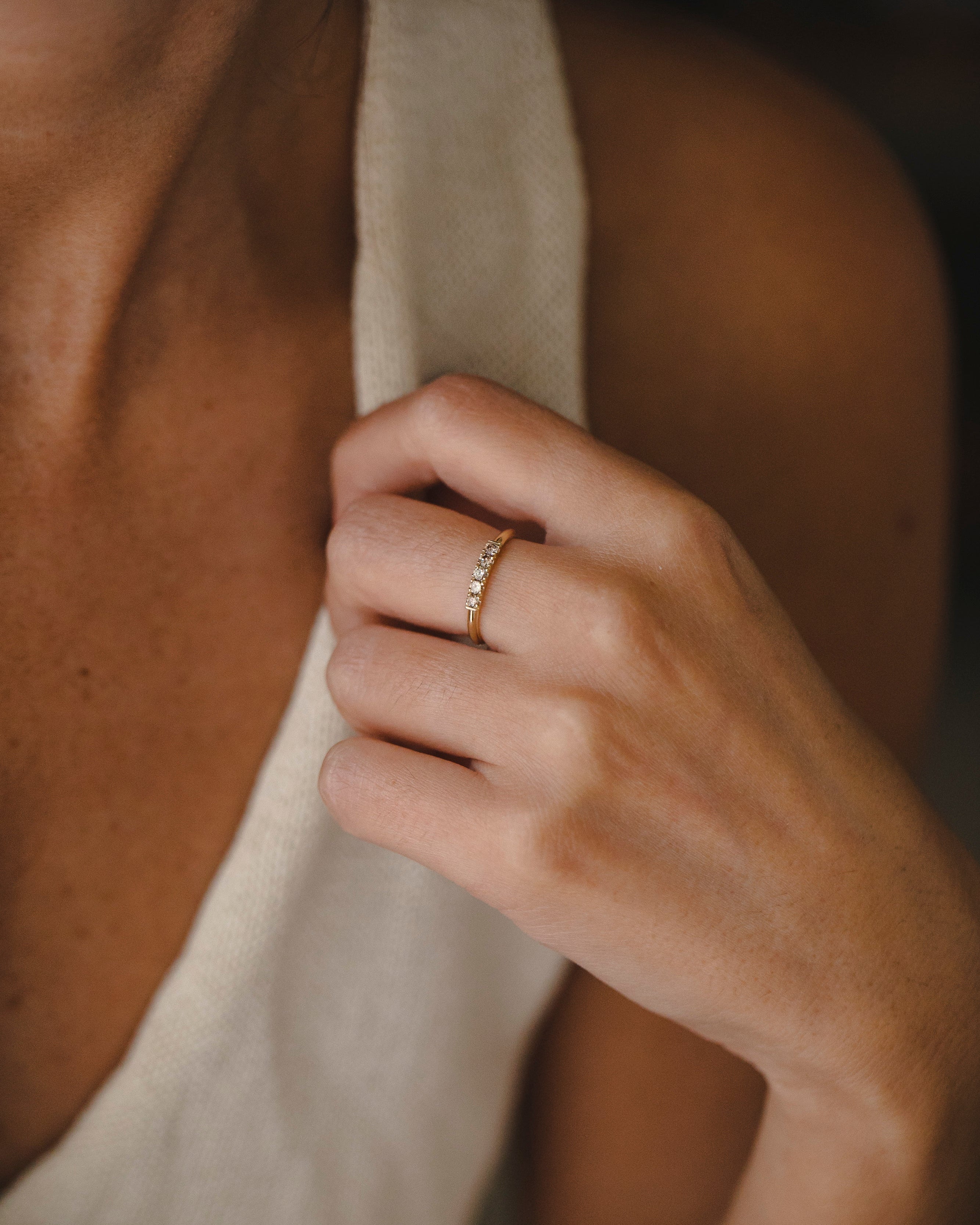 טבעת קנדי עם יהלומי קוניאק