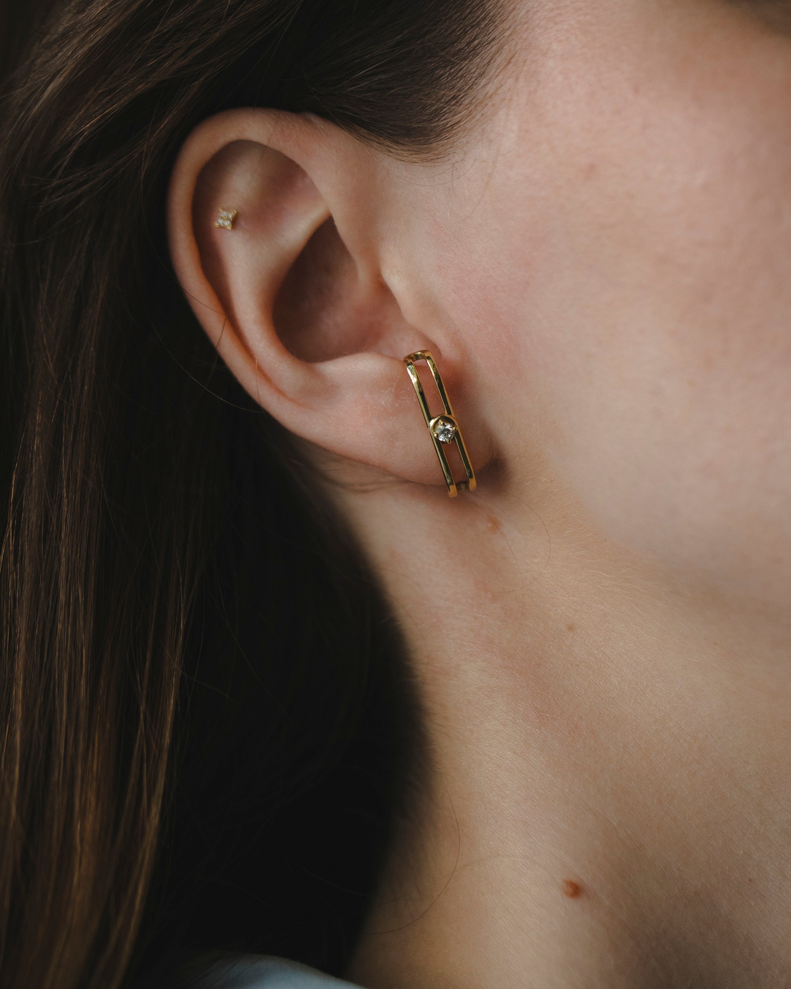 עגיל 10 - יהלום לבן