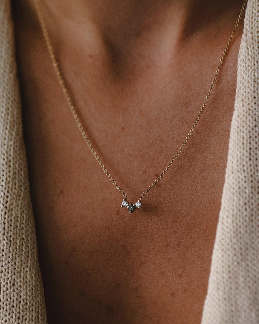 שרשרת פרידה יהלומים אפור ולבן