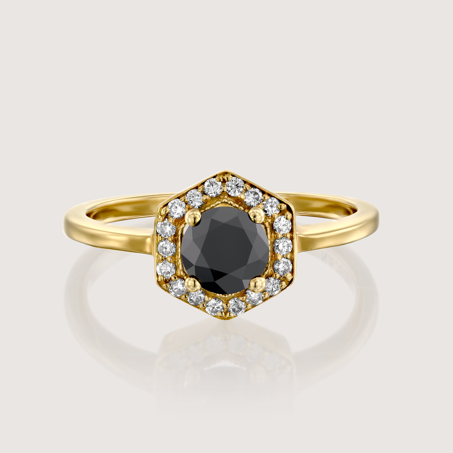 טבעת איימי עם יהלום שחור 5 מ"מ