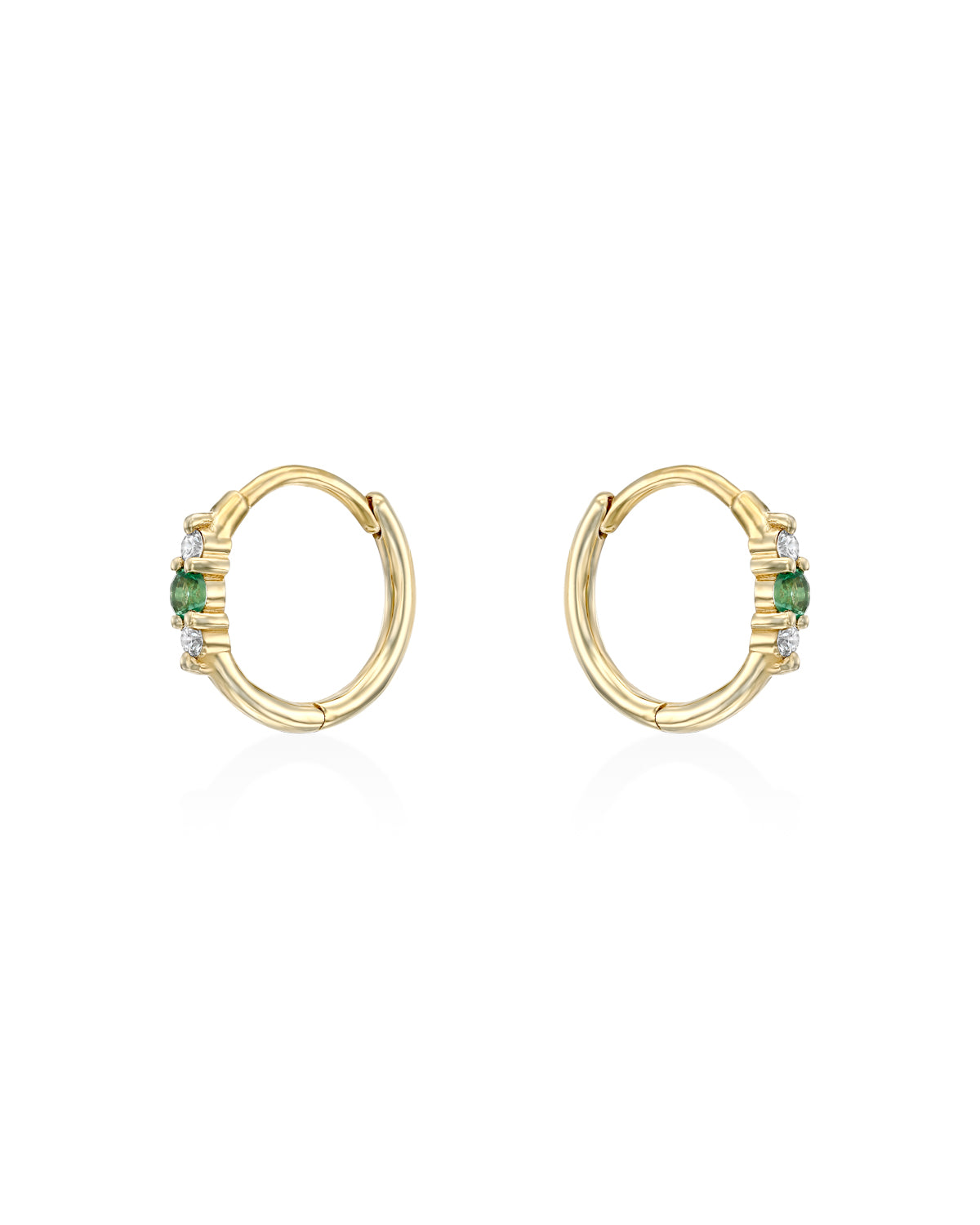 עגיל חישוק אודרי אמרלד ויהלומים