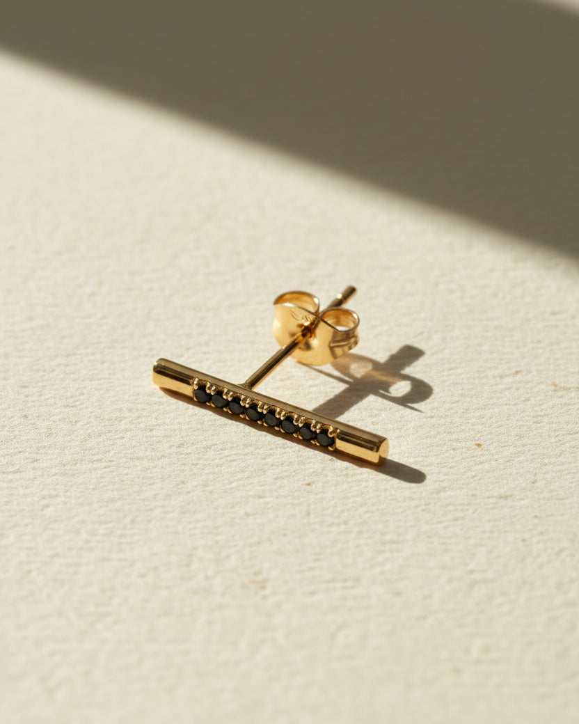 עגיל ולרי ארוך עם יהלומים שחורים