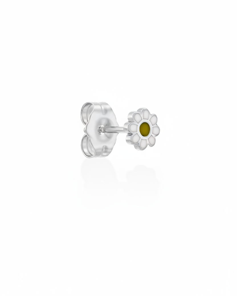 עגיל פרח דייזי זהב עם אמייל לבן