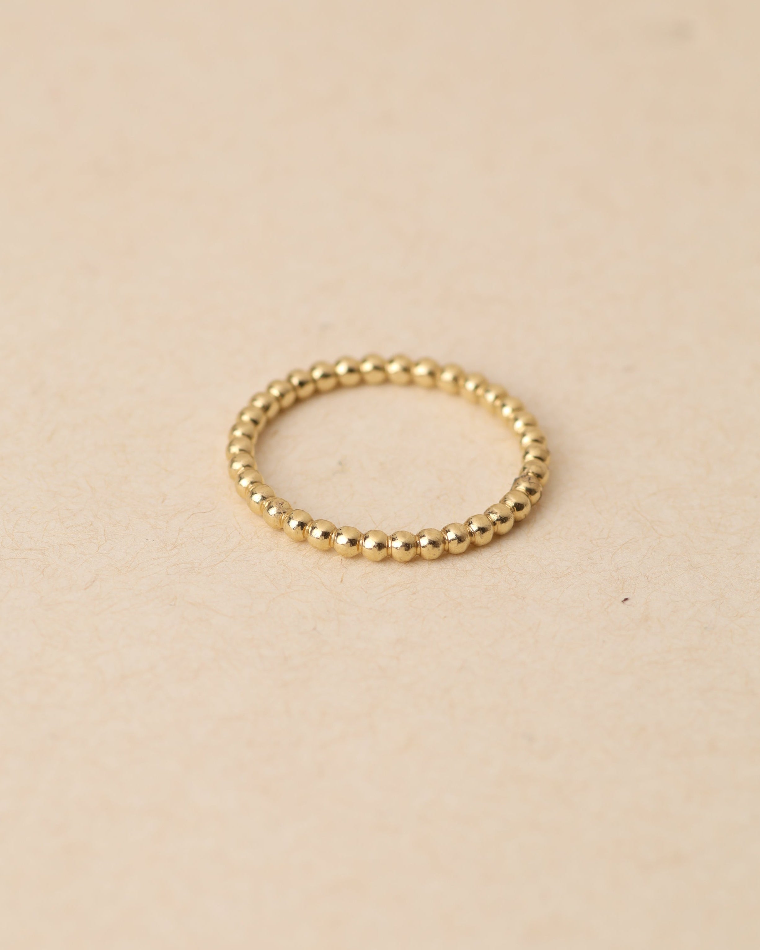 טבעת כדורים