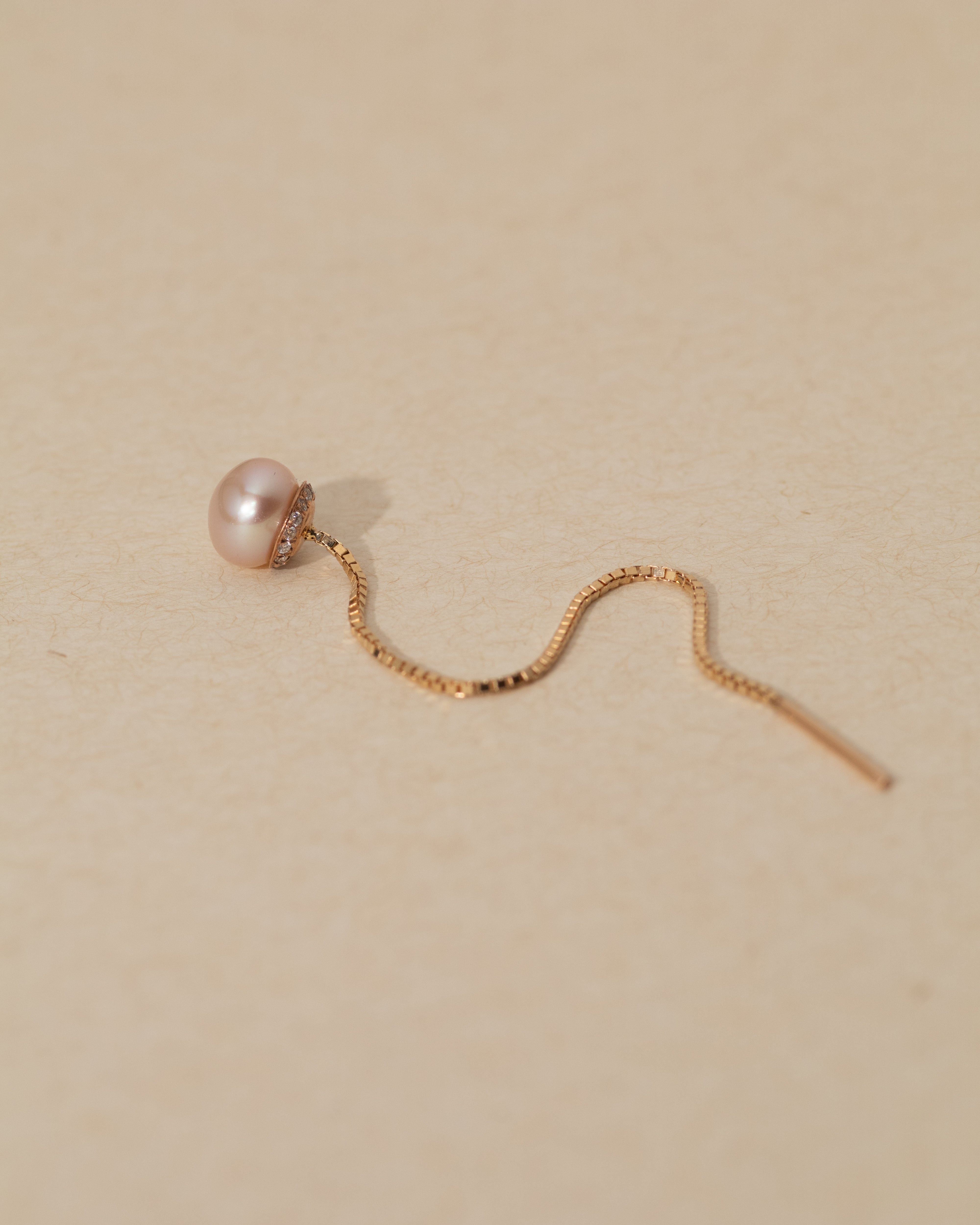 עגיל אשלי פנינה ויהלומים לבנים