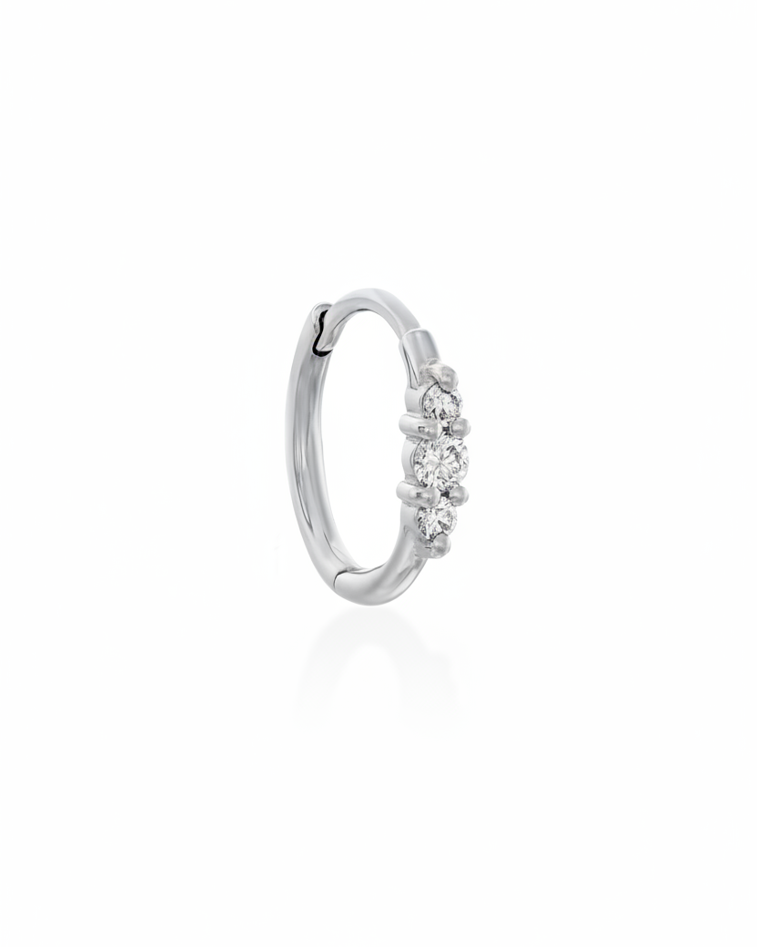 עגיל חישוק אודרי קטן עם יהלומים לבנים