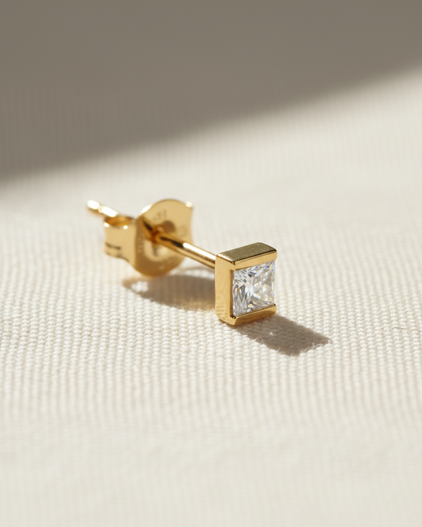 עגיל פרינסס יהלום לבן