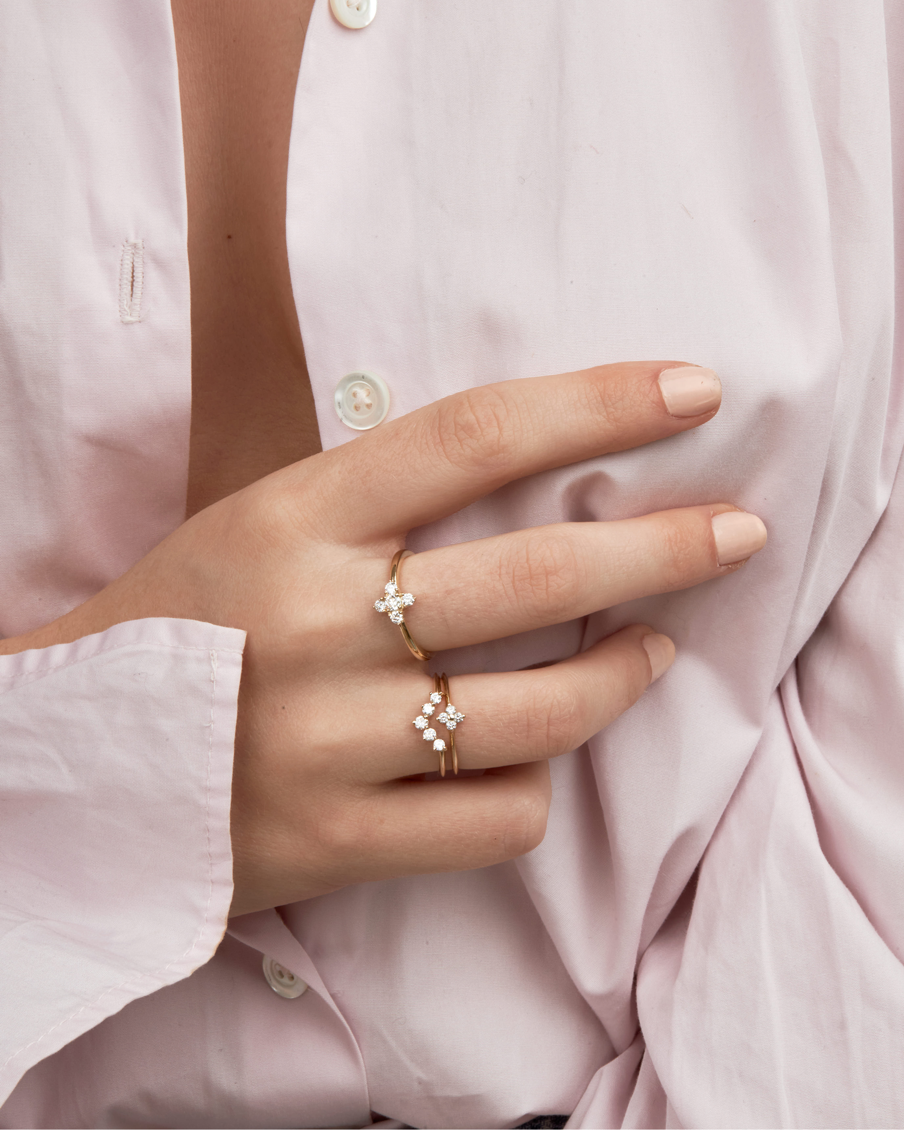 טבעת בת' יהלומים לבנים