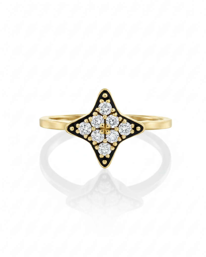 טבעת קסיופאה משובצת יהלומים לבנים והשחרה