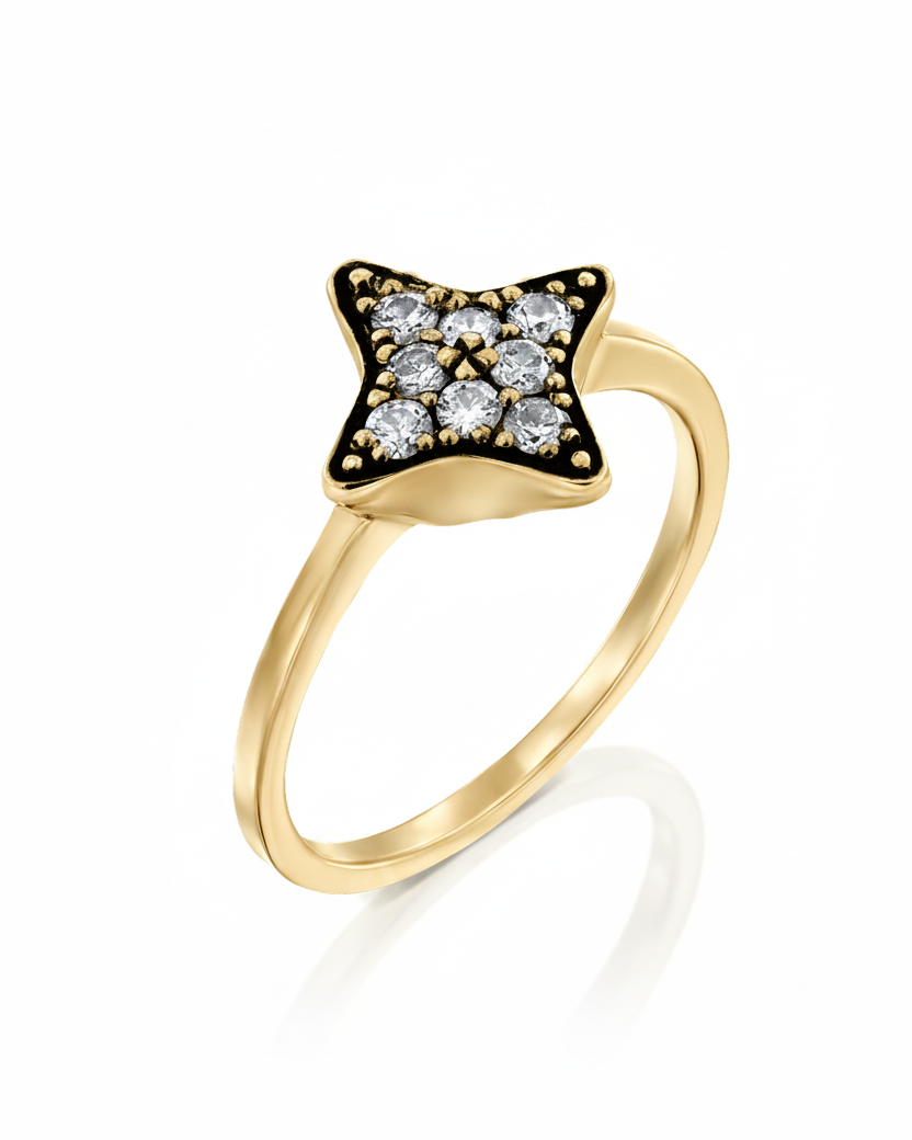 טבעת קסיופאה משובצת יהלומים לבנים והשחרה