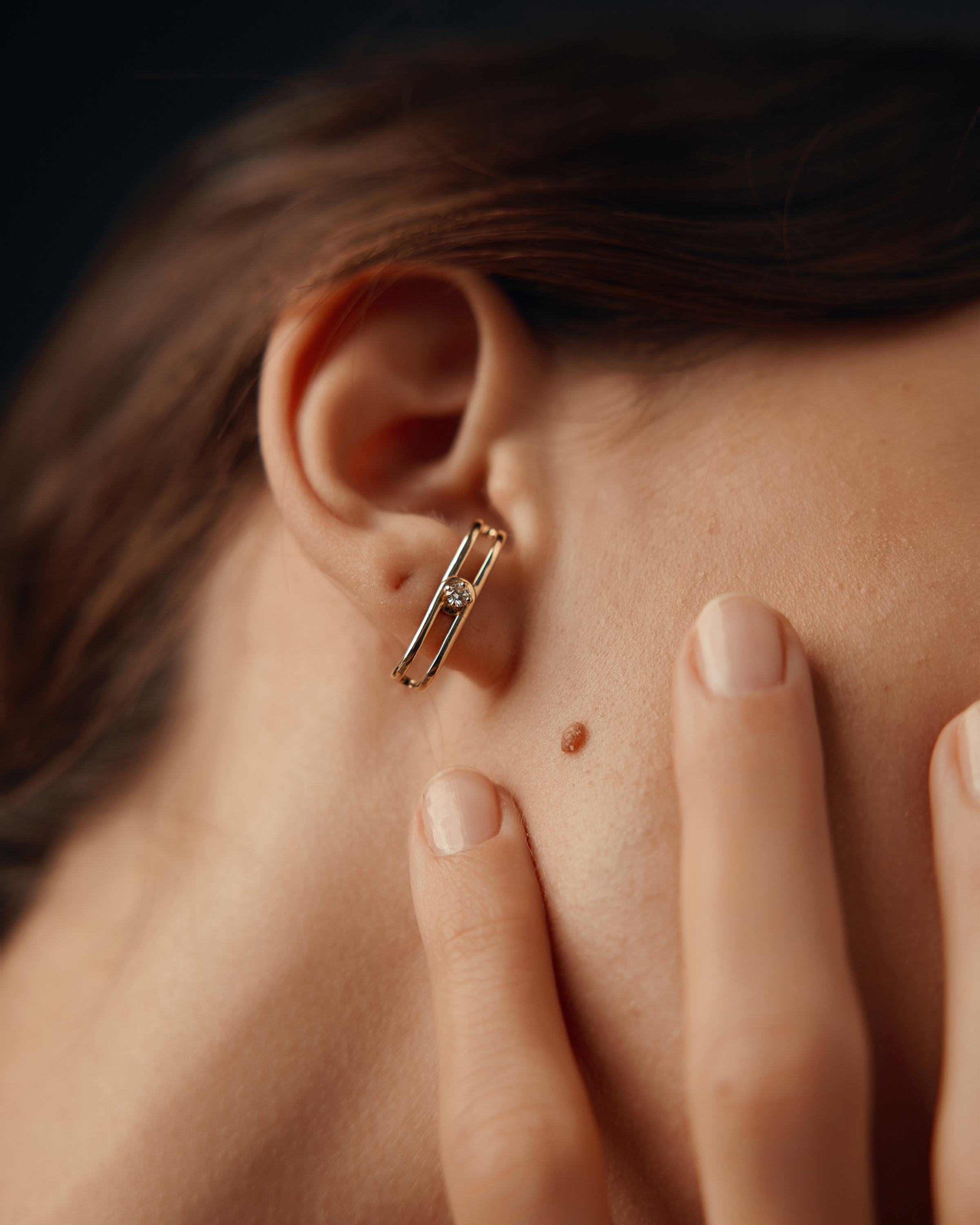 עגיל 10 - יהלום לבן