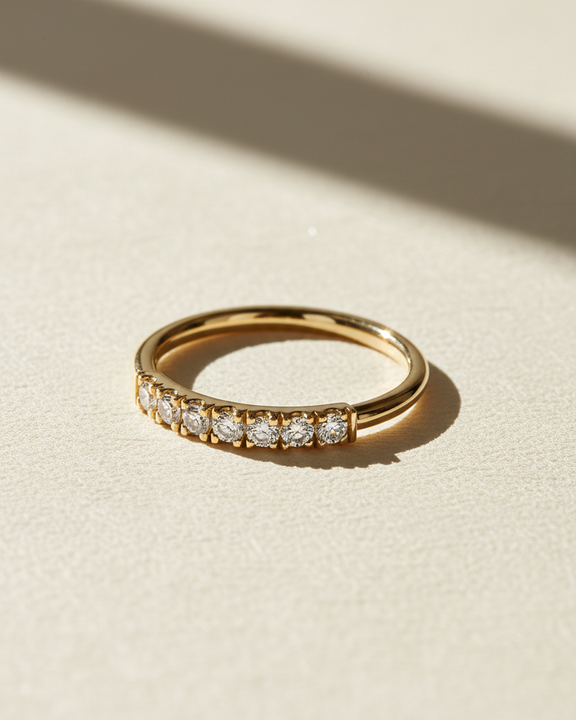 טבעת קנדי יהלומים לבנים 7 יהלומים