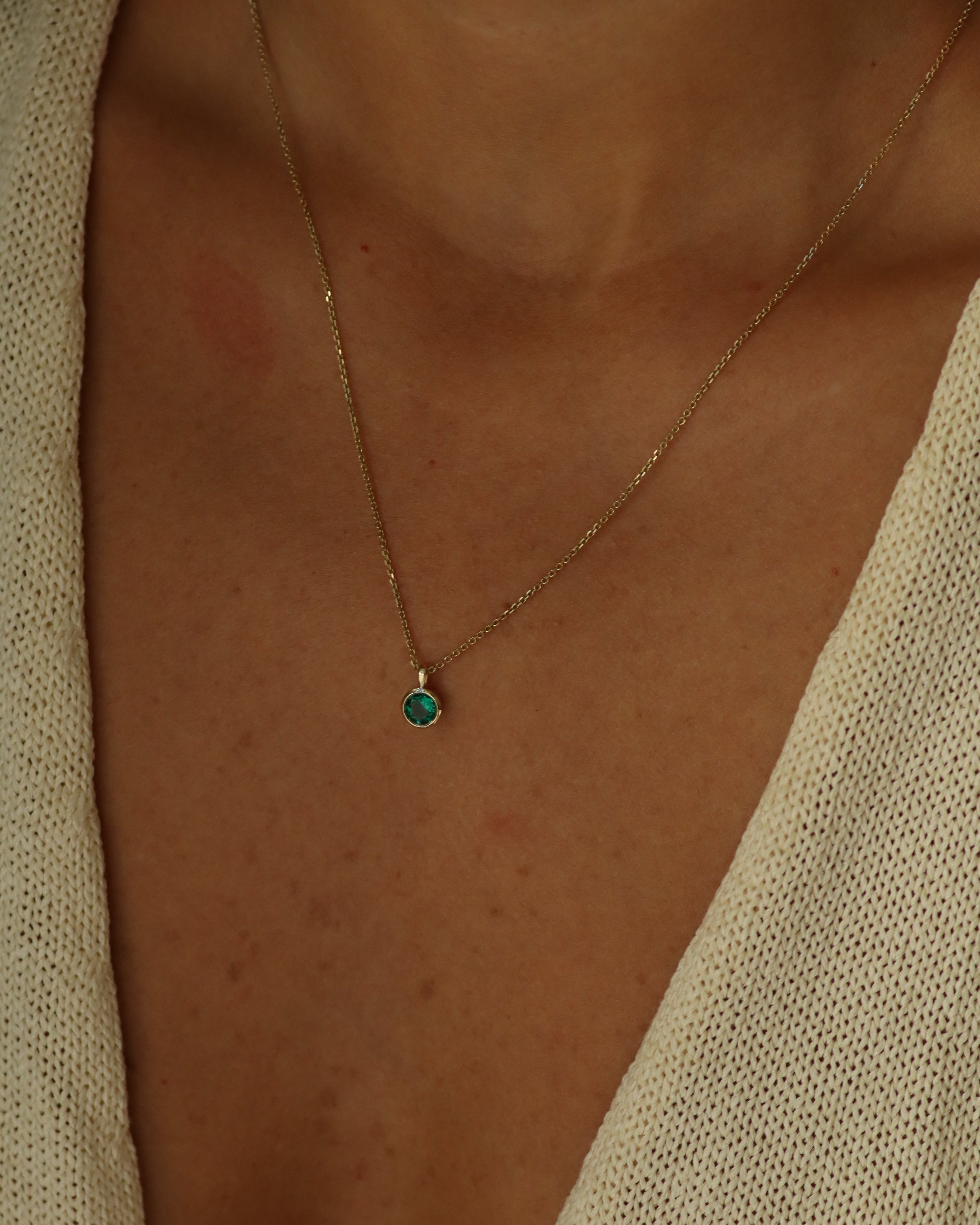 שרשרת מרגריטה עם אמרלד