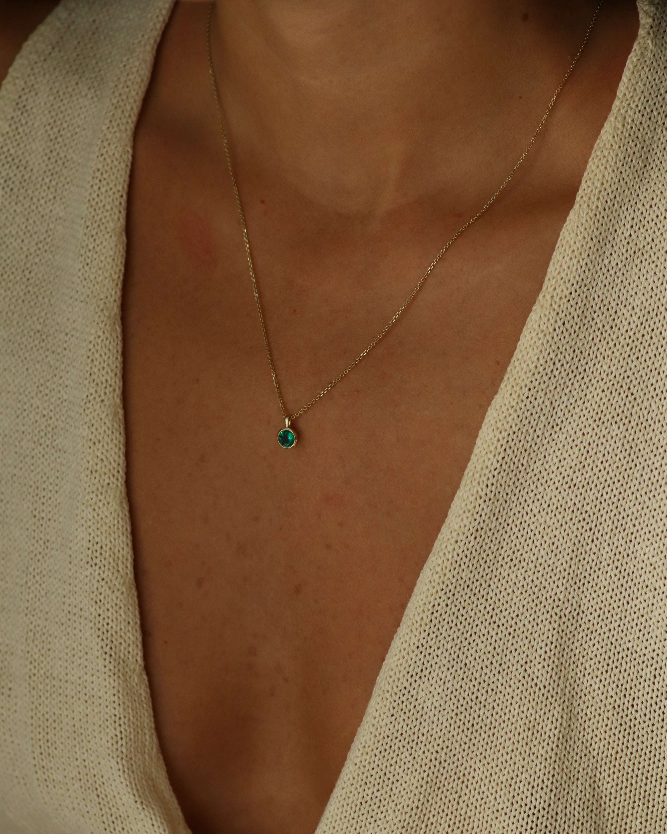 שרשרת מרגריטה עם אמרלד