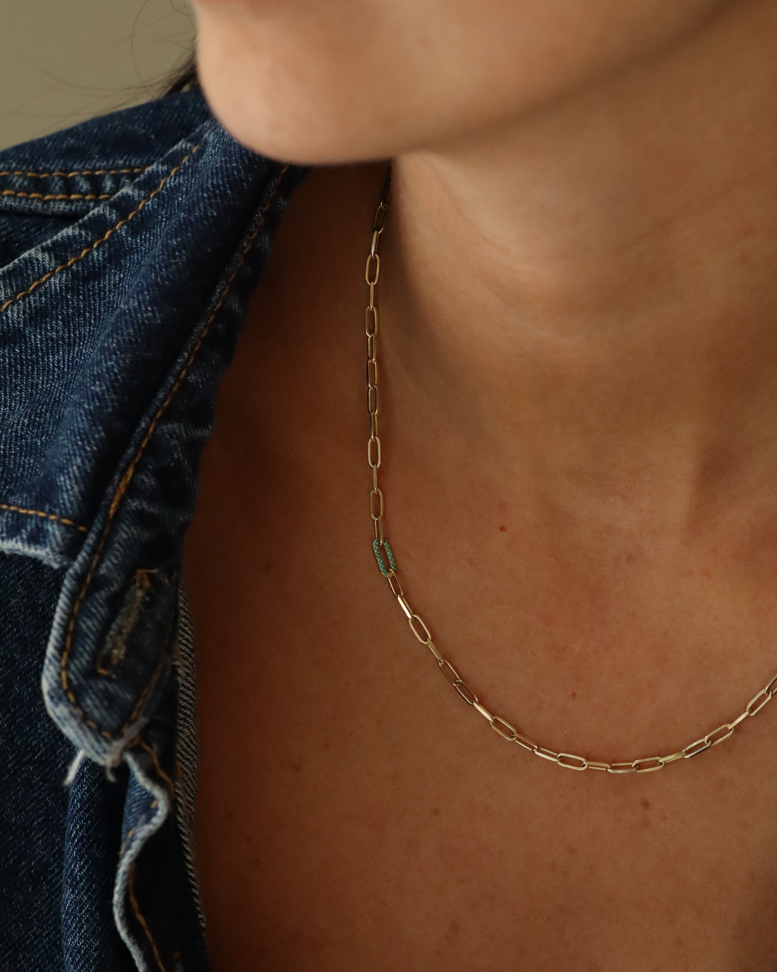 שרשרת סטייפלס אמרלד