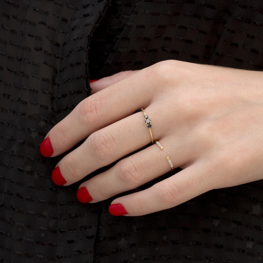 טבעת אודרי יהלומים שחורים 3 מ"מ