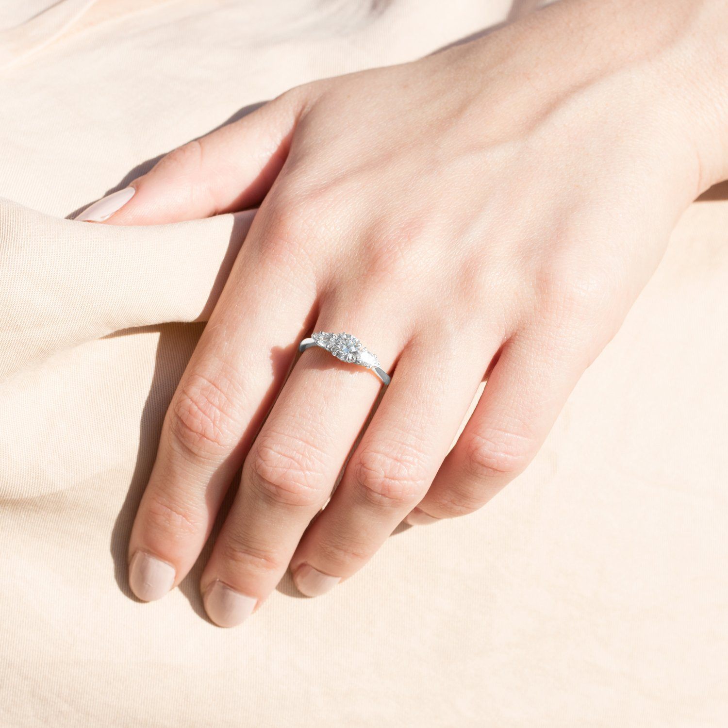 טבעת אמה יהלום לבן 5.5 מ"מ